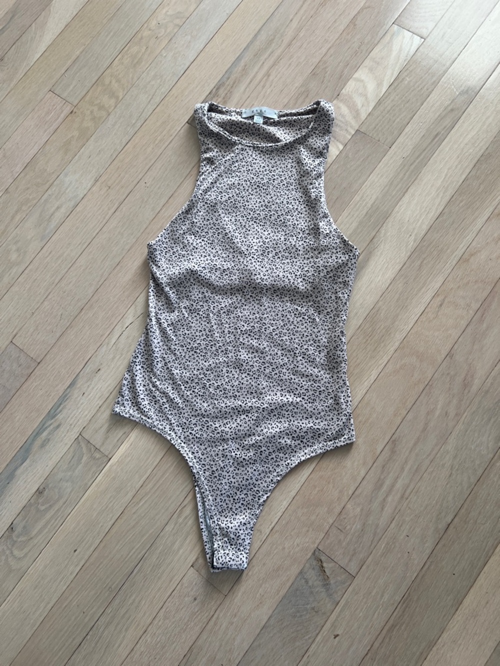 gaze Beige Leopard Print High-Neck Bodysuit